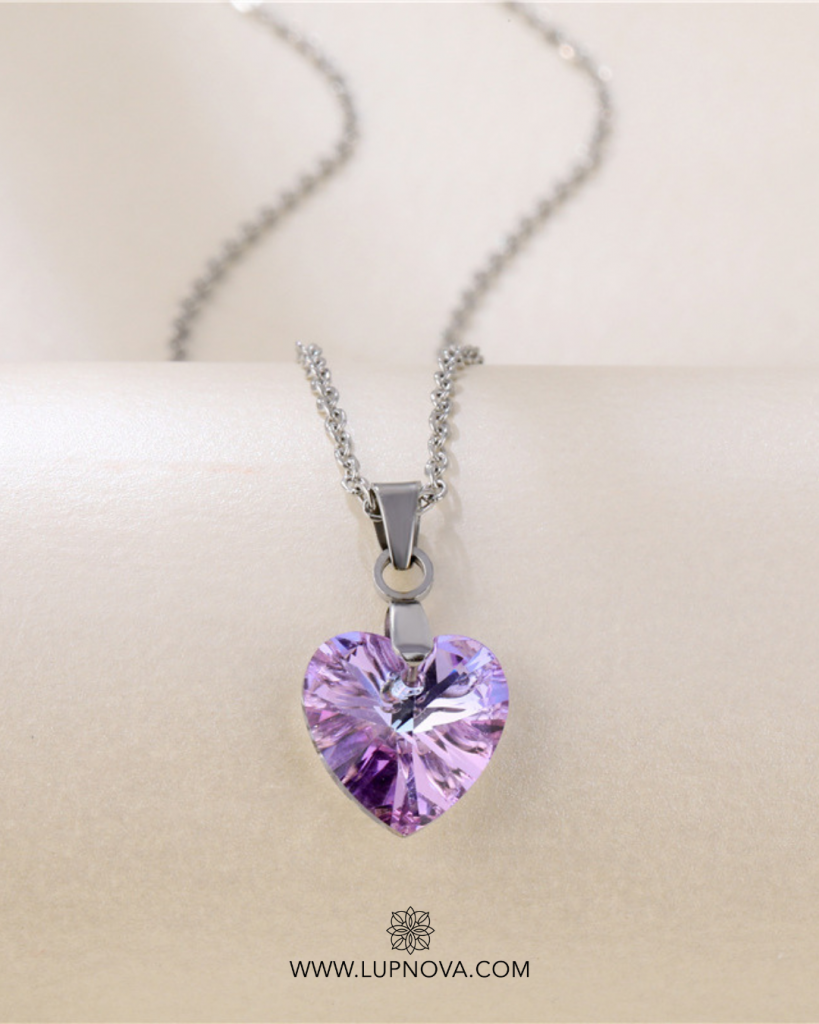 Cadena corazón ultravioleta
