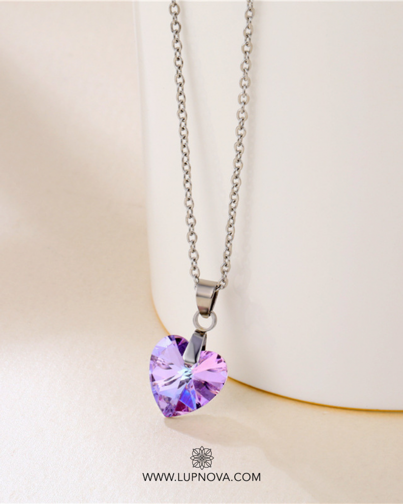 Cadena corazón ultravioleta