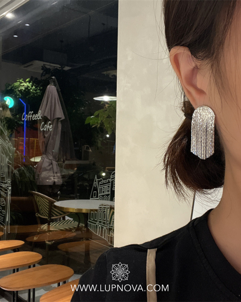Aretes de hilos metálicos