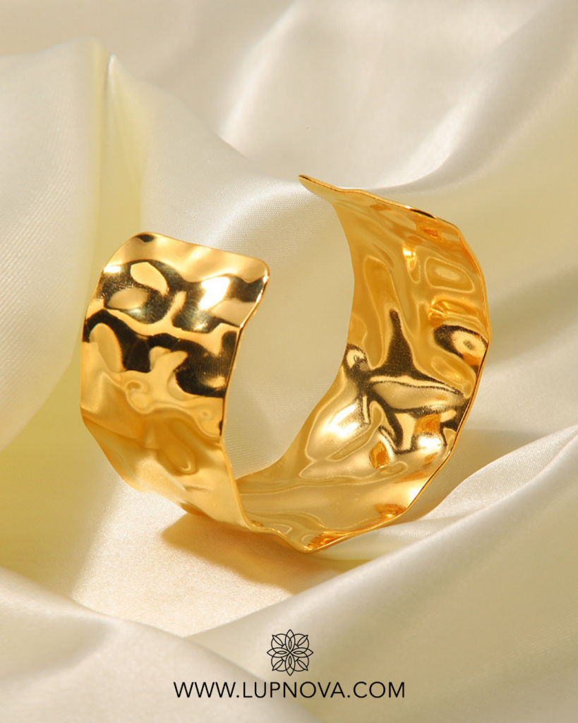 Maxi cuff irregular