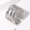 Anillo hilos entrelazados