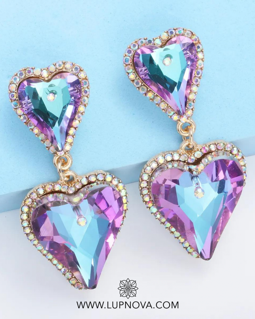 Aretes corazones iridiscentes