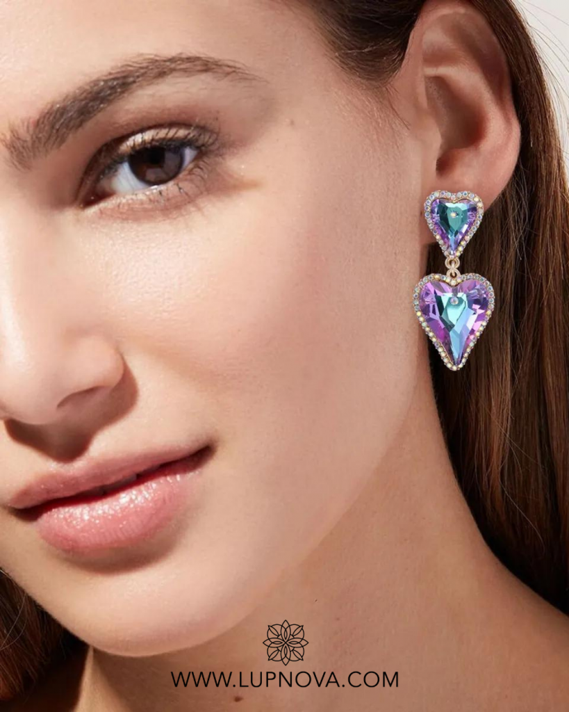 Aretes corazones iridiscentes