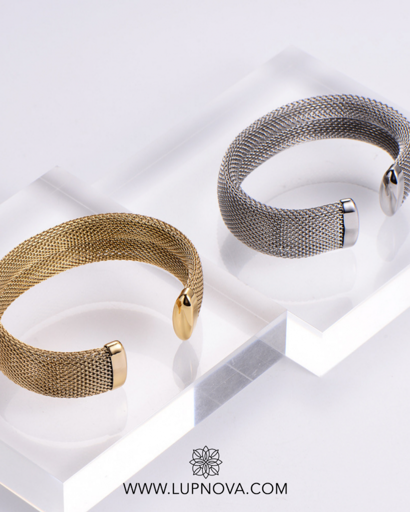 Brazalete mesh en forma de C
