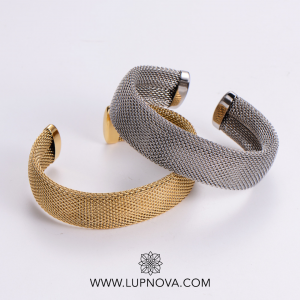Brazalete mesh en forma de C