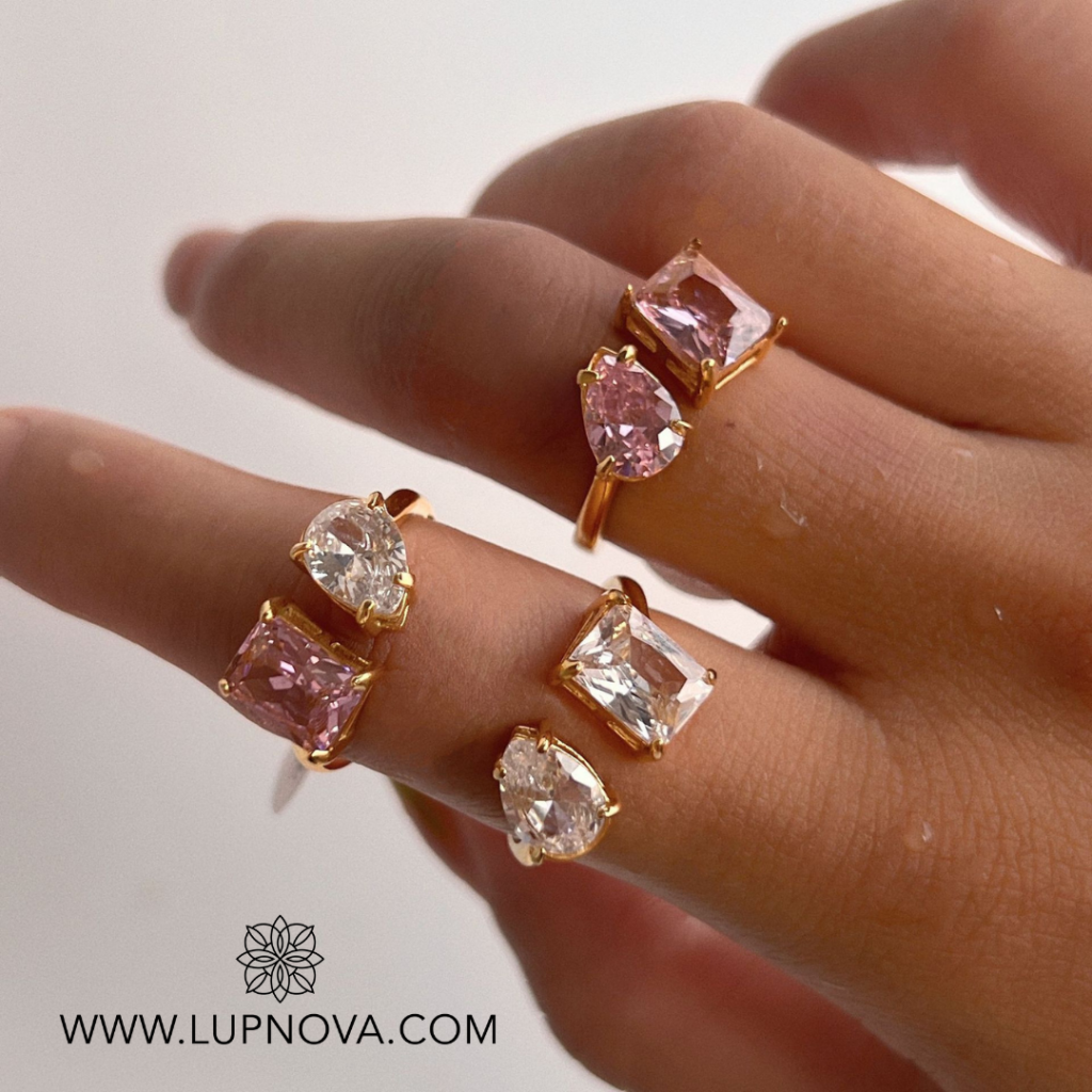 Anillo duo de cristales