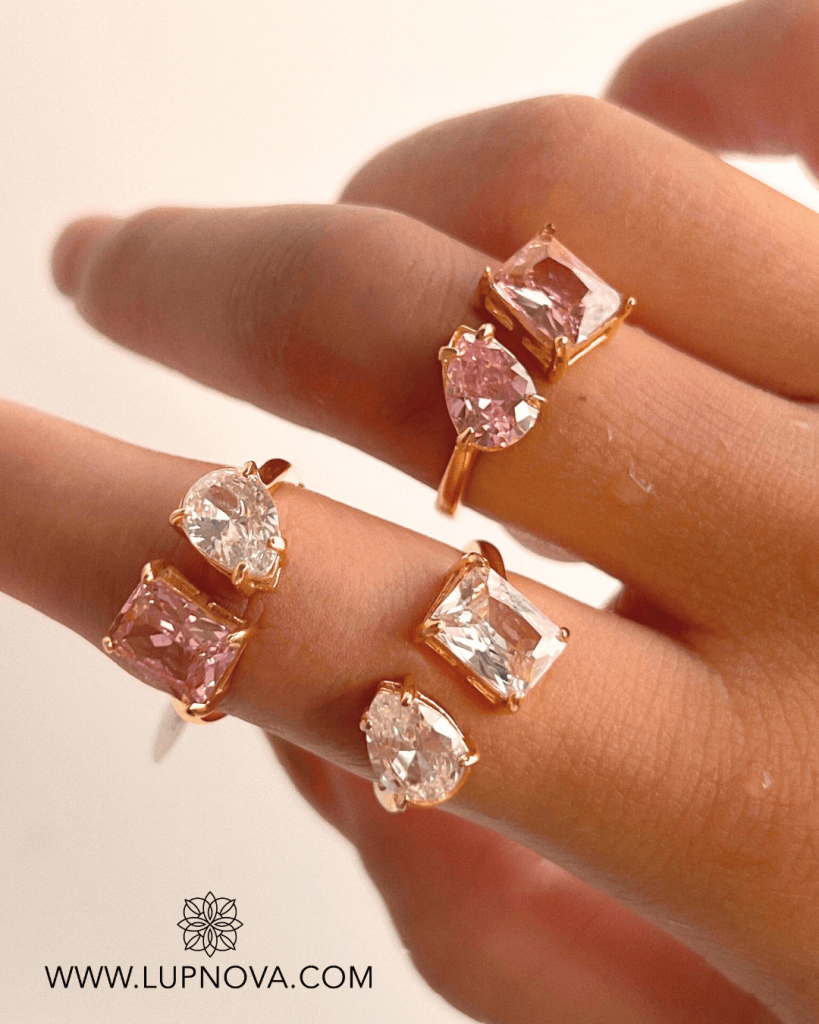 Anillo duo de cristales