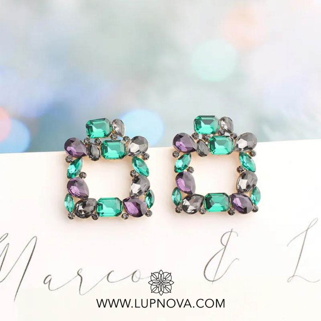 Aretes cuadros y cristales