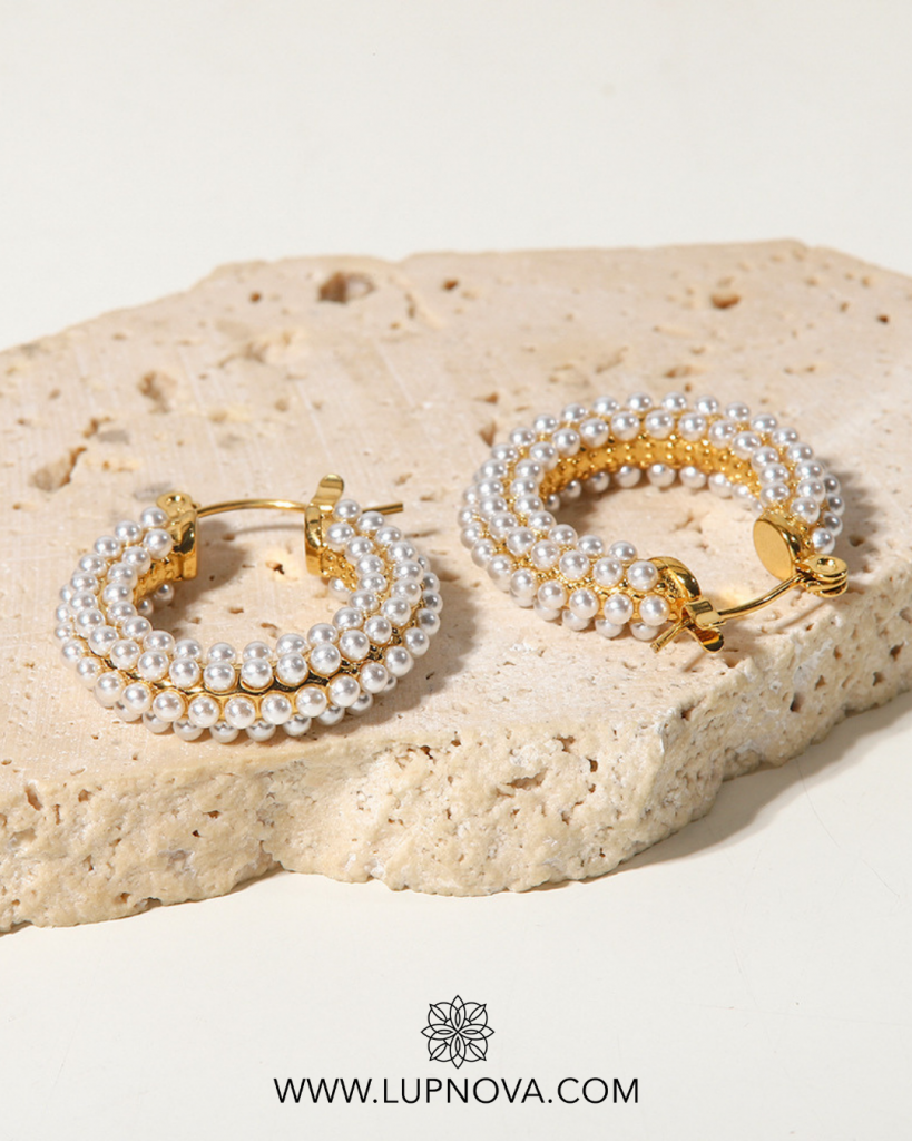 Argollas con mini perlas