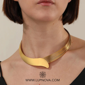 Choker vintage wing