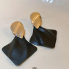Aretes black paper - Imagen 3