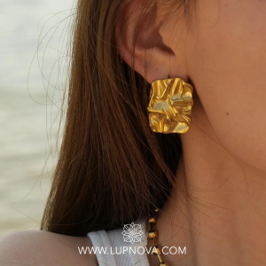 Aretes gold paper
