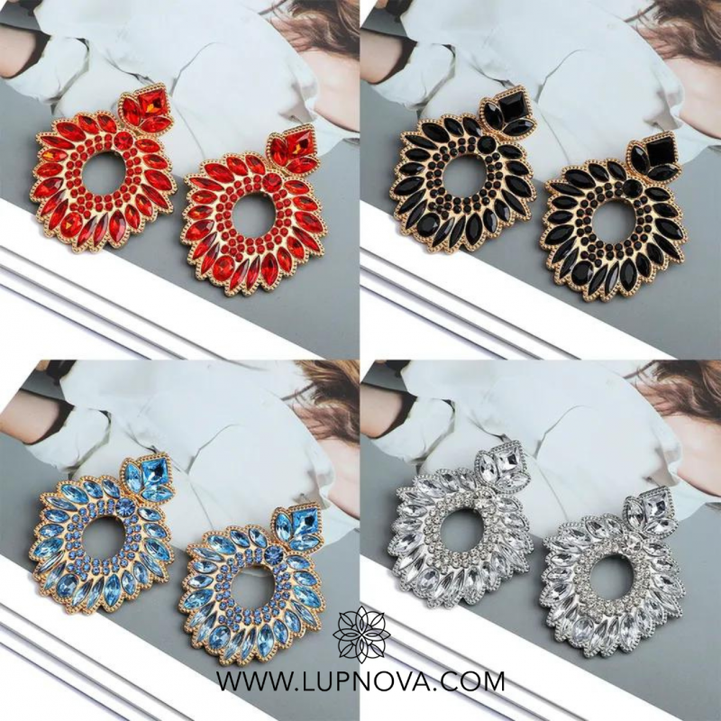 Aretes The Crown