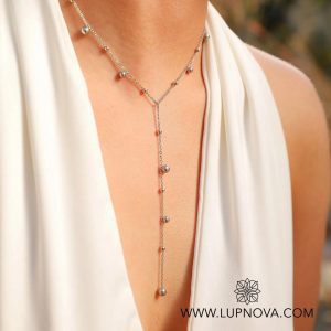 Choker con mini esferas