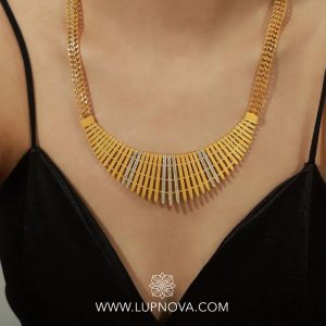 Collar Usej