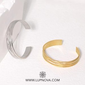 Pulsera hilos entrelazados