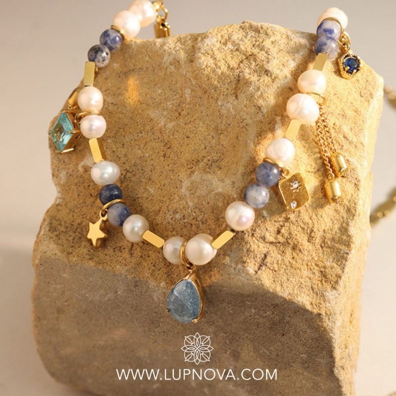 Collar de perlas y charms - Imagen 2