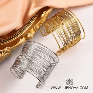Pulsera tipo cuff de hilos acero inoxidable