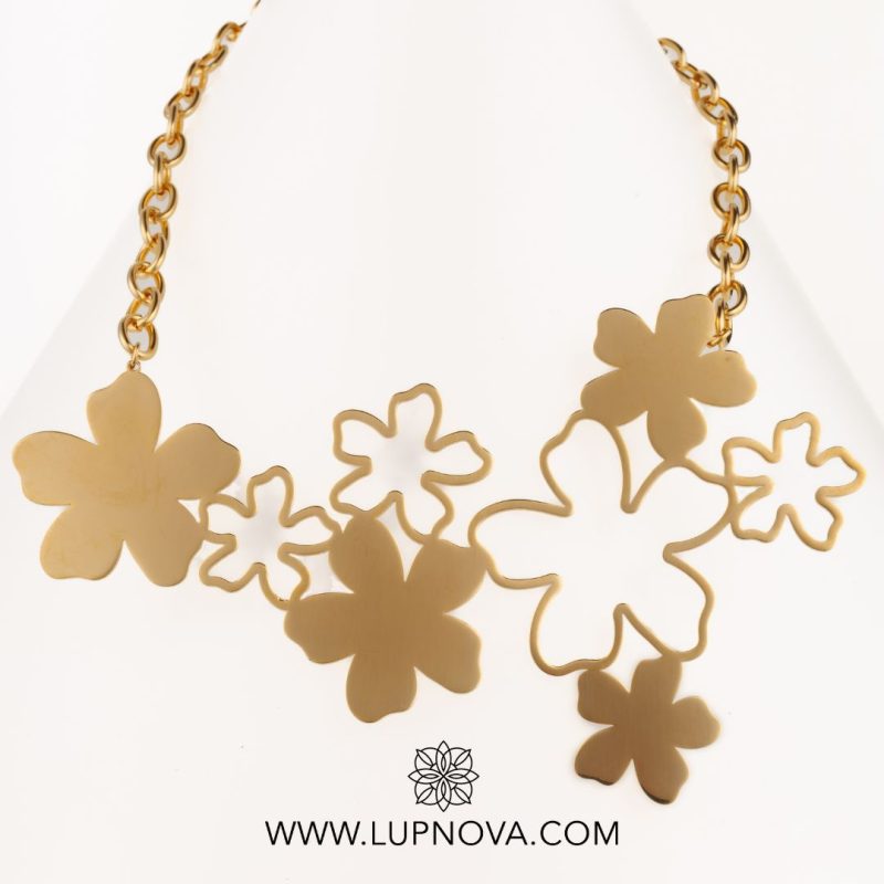Collar flower show