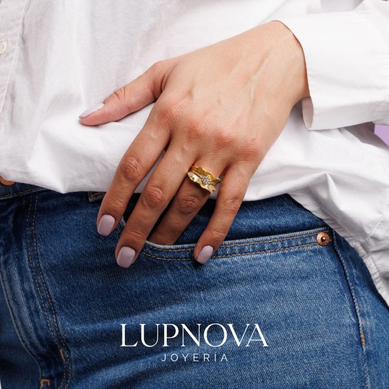 Anillo Leaf Glow
