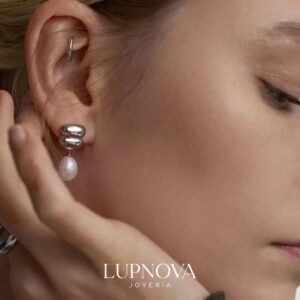 Aretes Perla Doble Cápsula