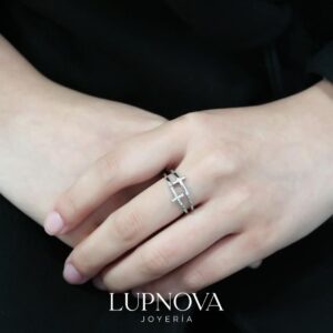 Anillo Cruz Infinita